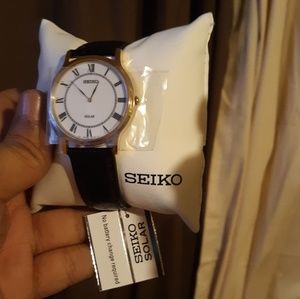 Seiko men's leather solar watch